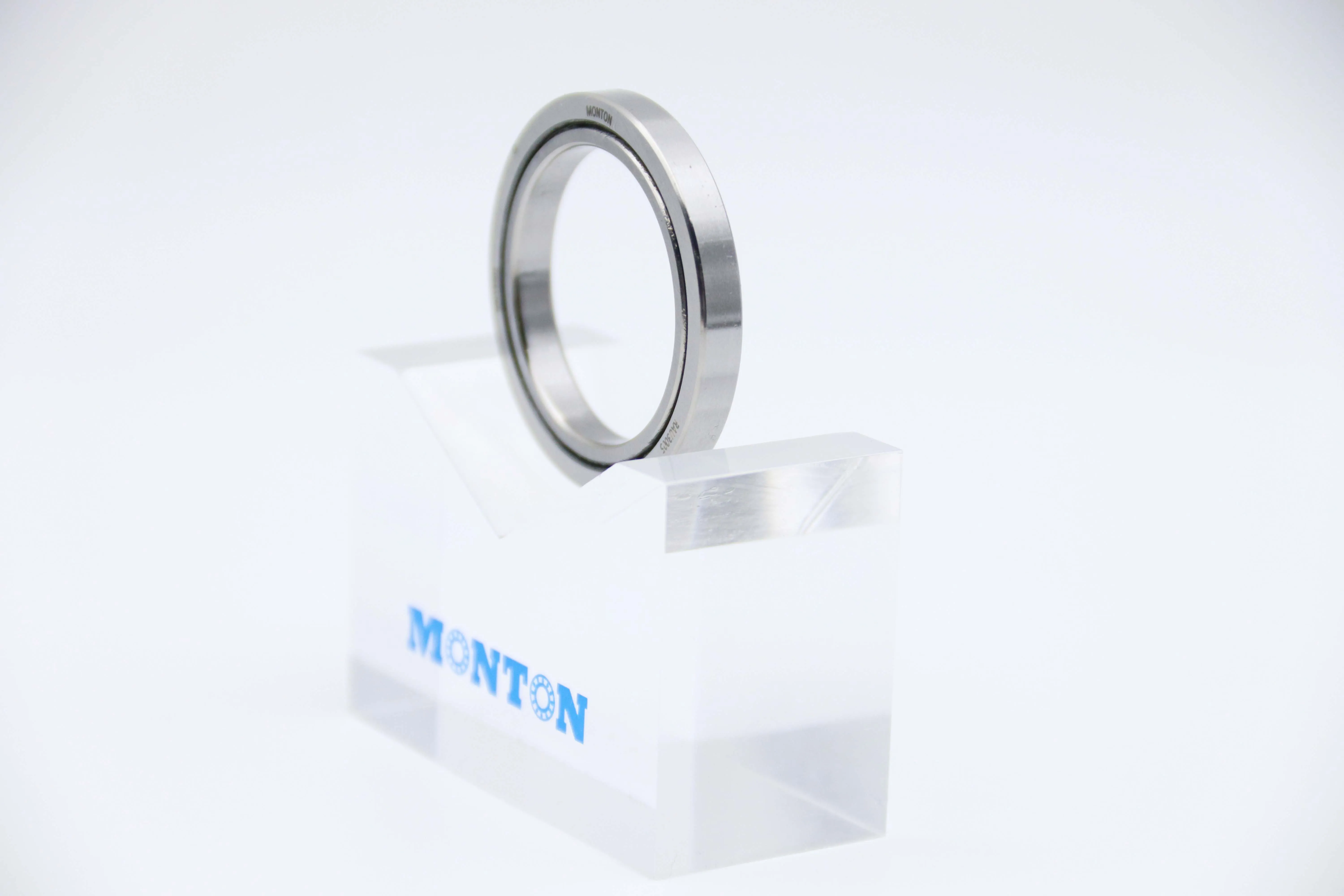 RAU3005 Super slim Crossed Roller Bearing 