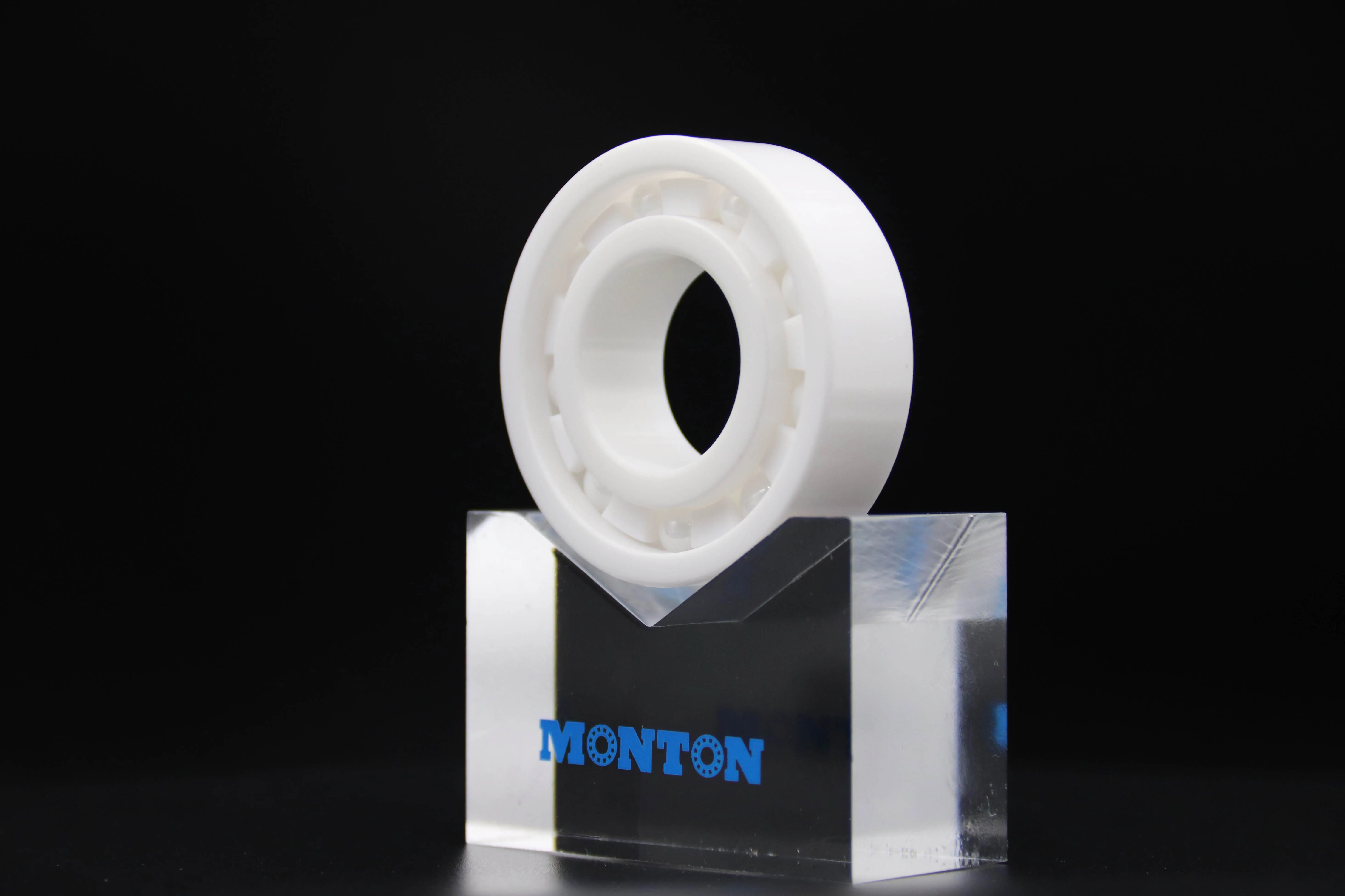 6205CF Full Ceramic Deep Groove Ball Bearing 6205CF Full Ceramic Deep Groove Ball Bearing