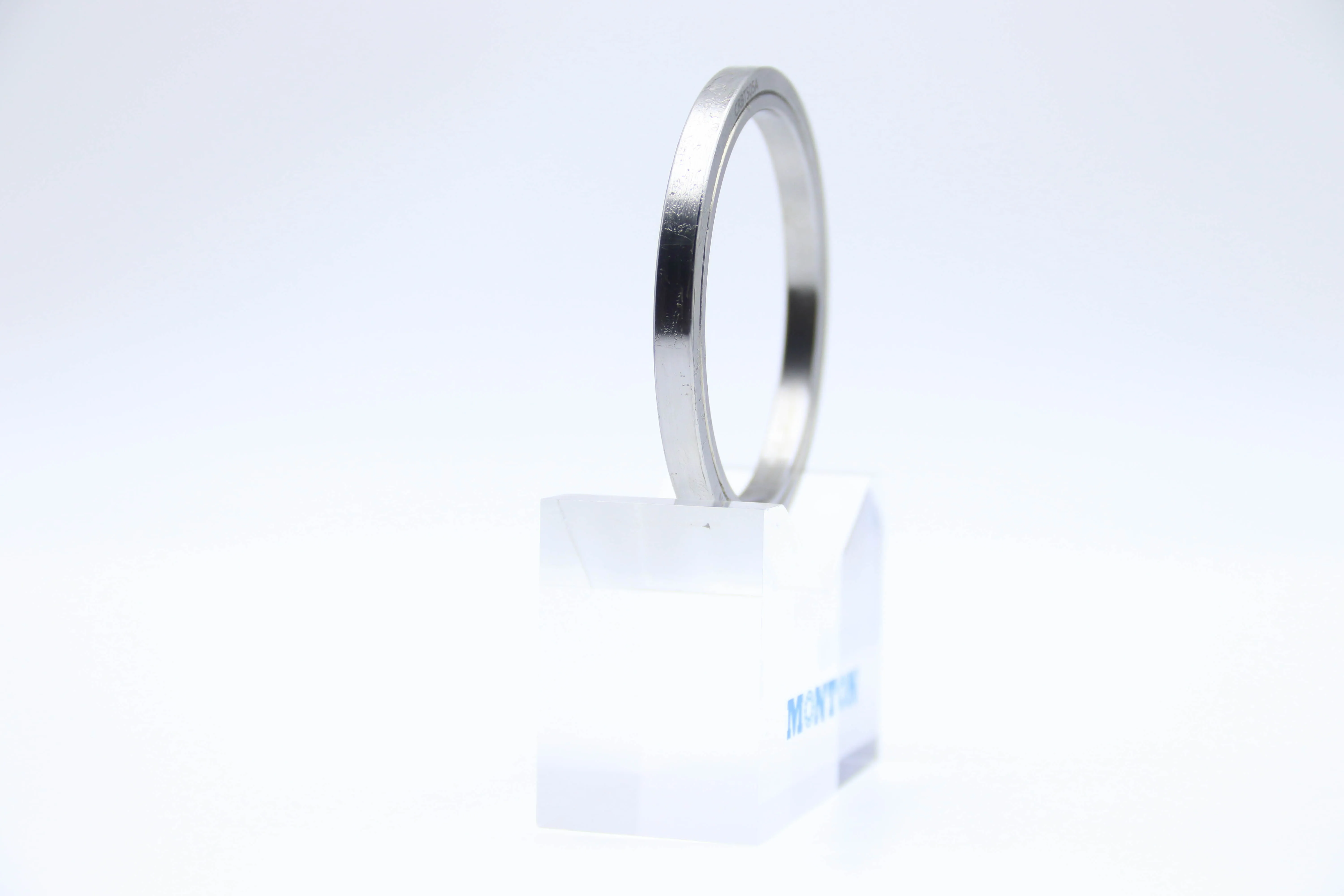 Super slim Crossed Roller Bearing